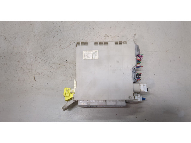 Блок предохранителей  Lexus LS460 2006-2012          4.6