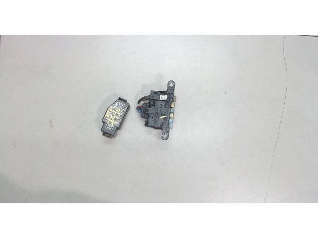 Блок предохранителей  Ford Ranger 2006-2012          2.5