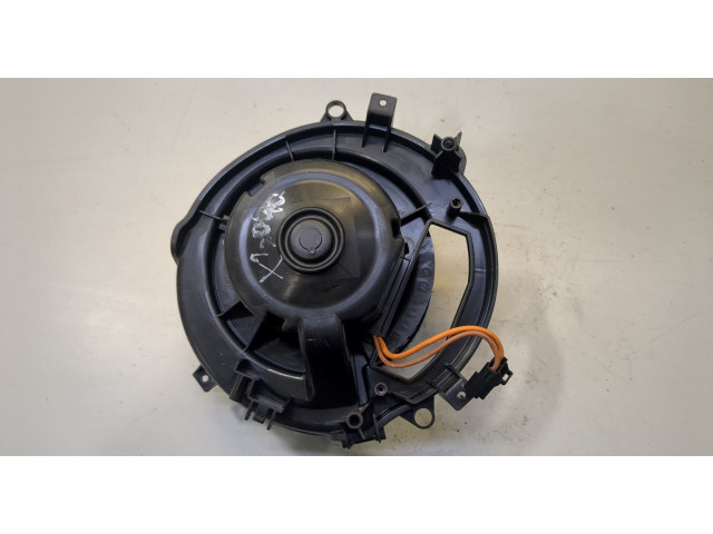 Моторчик печки Seat Leon 3 2012-2016