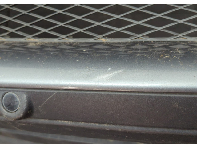 Бампер Volkswagen Touareg 2002-2007 передний 7L6807217AG