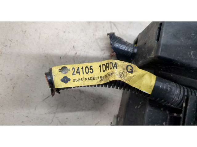 Блок предохранителей  Infiniti FX 2008-2012      241051DR0A   