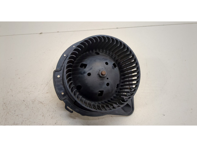 Моторчик печки  Volkswagen Passat 4 1994-1996        