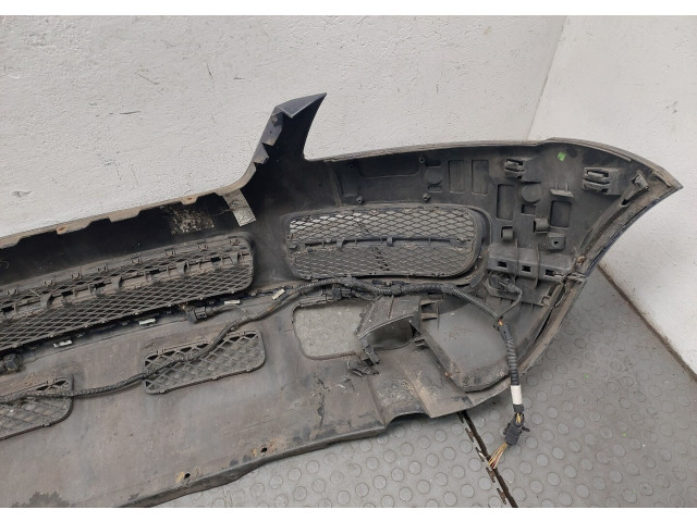 Бампер  Volkswagen Touareg 2002-2007 передний   