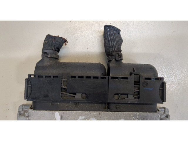 Блок управления двигателем  Volkswagen Touran 2010-2015     