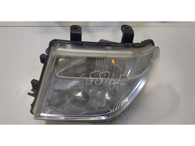 Фара передняя Nissan Pathfinder 2004-2014 левая