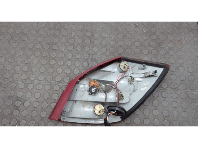 Задний фонарь          