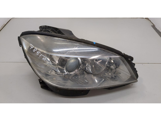 Фара передняя Mercedes C W204 2006-2015 правая