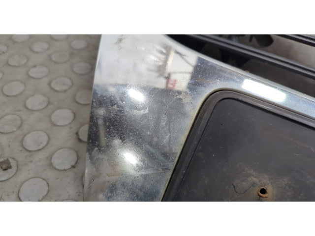 Решетка радиатора Volkswagen Passat 6 2005-2010 3C0853651AD