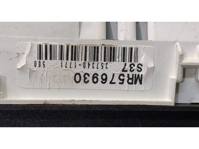Панель приборов Mitsubishi Pajero Pinin MR576930, 2573401771