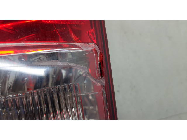 Задний фонарь 22837837