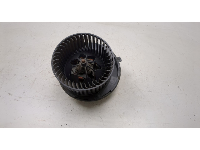 Моторчик печки  Skoda Octavia (A5) 2008-2013        