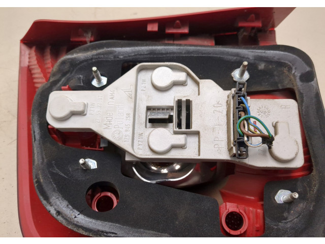 Задний фонарь