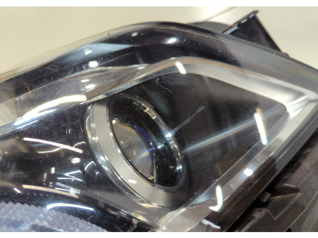 Фара передняя Cadillac XT5 2016-2019 правая