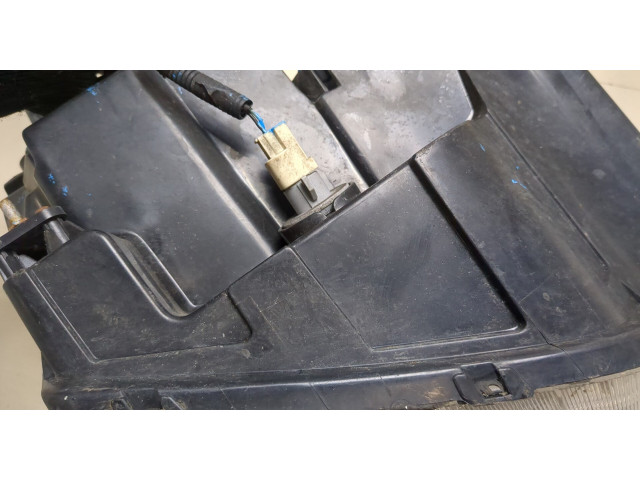 Фара передняя  Opel Antara левая 