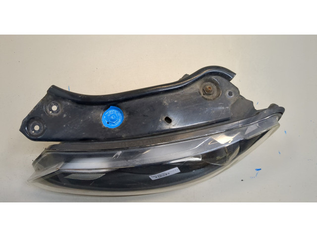 Фара передняя  Volkswagen Caddy 2004-2015 левая 