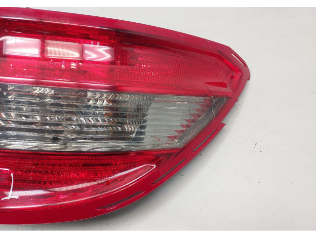 Задний фонарь        Mercedes C W204 2007-2013 