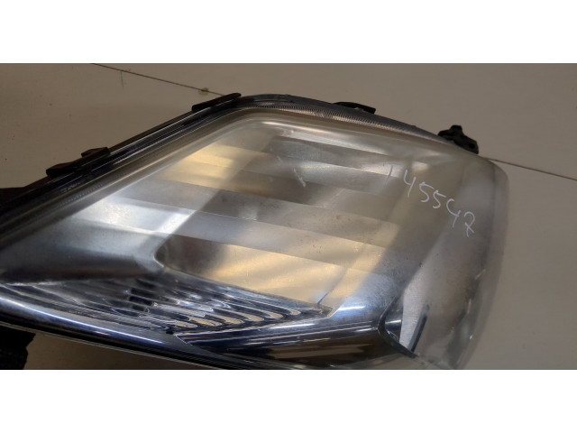 Фара передняя  Toyota Prius 2003-2009 правая 