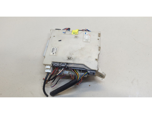 Блок предохранителей Lexus GS 2005-2012 8267230320, 8273030A82