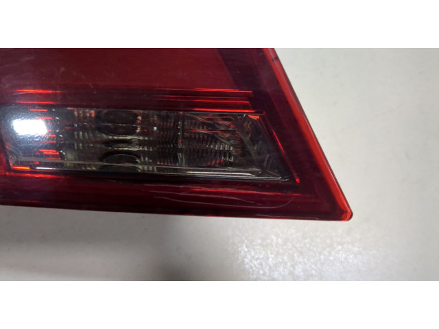 Задний фонарь