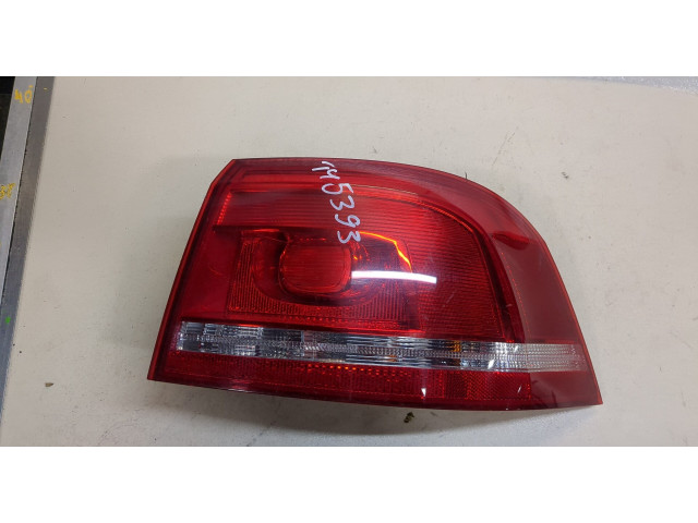 Задний фонарь