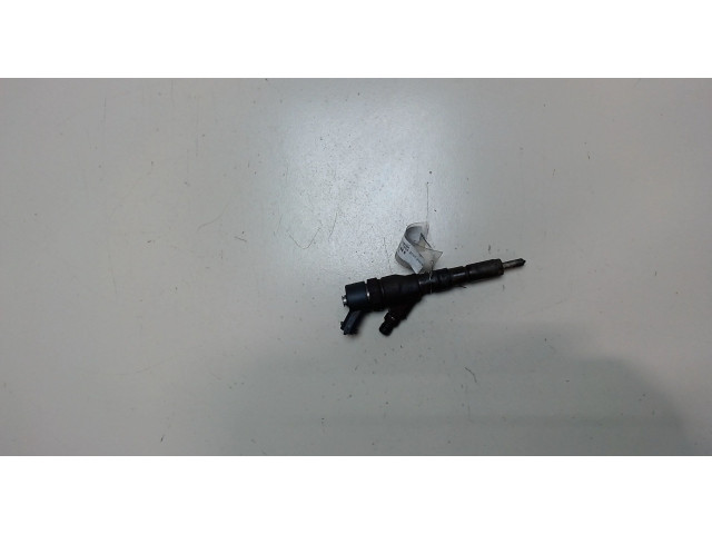 Форсунка топливная  Peugeot Expert 1995-2007    0445110076     