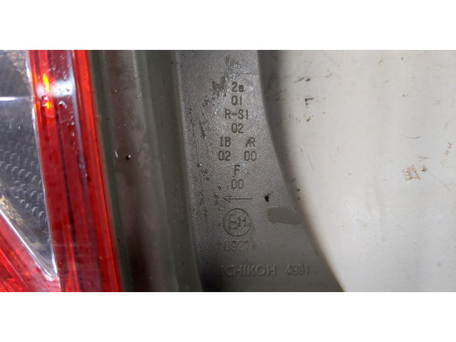 Задний фонарь
