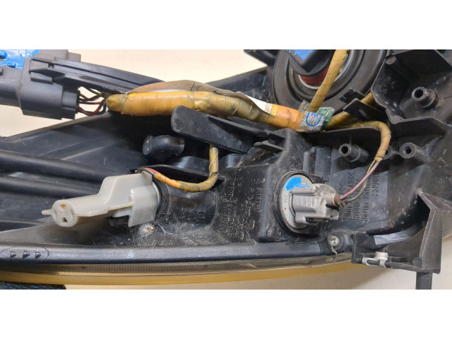 Фара передняя Mazda 3 (BL) 2009-2013 левая