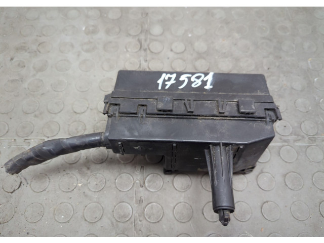 Блок предохранителей Infiniti QX56 2004-2010 7454707730, 243827S010