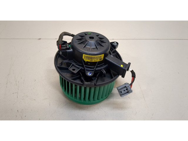 Моторчик печки  Opel Meriva 2010-        