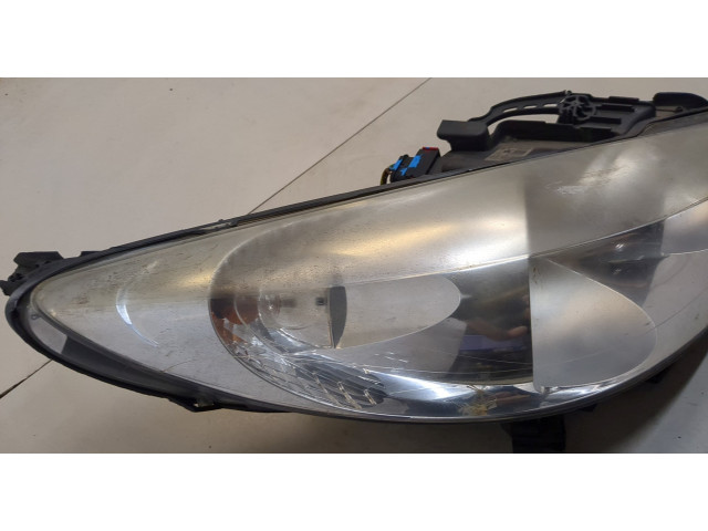 Фара передняя Peugeot 207 2006-2015 правая
