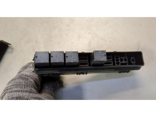 Блок предохранителей Mitsubishi Galant 2004-2012