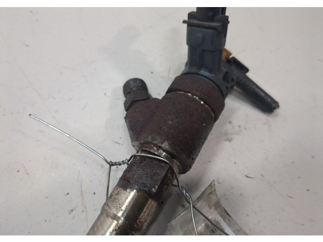 Форсунка топливная  Jeep Grand Cherokee 2013-    0445110523     