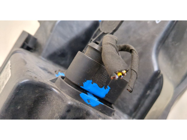 Фара передняя  Volkswagen Caddy 2004-2015 правая 