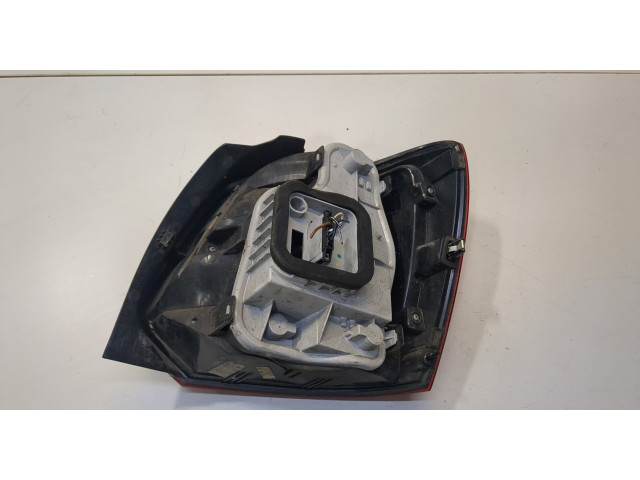 Задний фонарь        Volkswagen Polo 2009-2014 