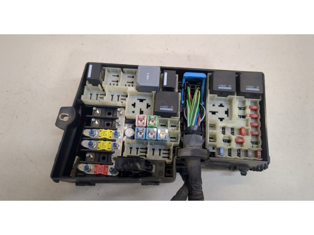 Блок предохранителей  Ford Focus 2 2005-2008         