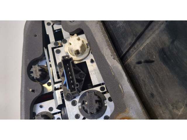 Задний фонарь          