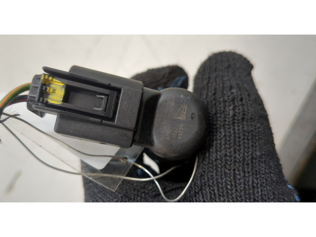 Форсунка топливная  Jaguar XF 2007-2015    5U3Q9K546AA     