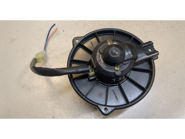 Моторчик печки  Suzuki Grand Vitara 1997-2005 7425065D00, 7425065D01      7425065D00, 7425065D01   