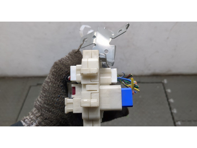 Блок предохранителей  Infiniti QX56 2010-2013         