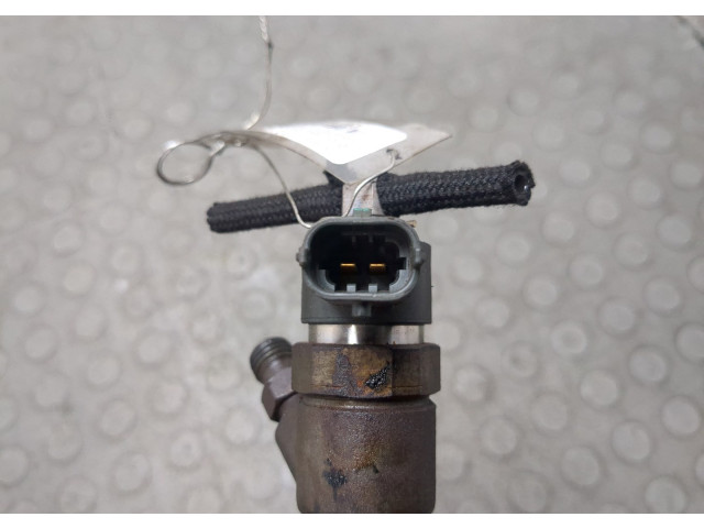 Форсунка топливная  Volvo XC70 2000-2007    8603595     