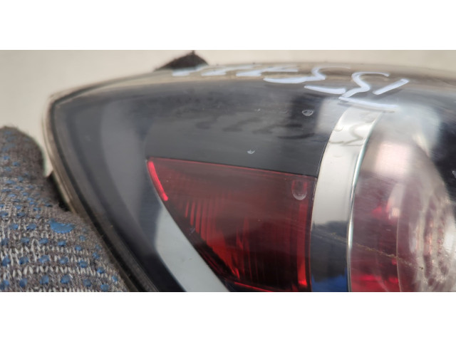 Задний фонарь BR5S51160C