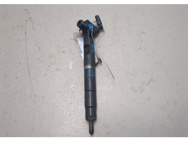 Форсунка топливная  Mercedes C W204 2006-2015    A6510700487     