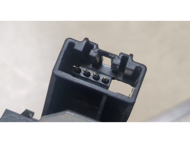 Замок багажника  Volvo V50 2007-2012       