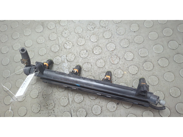 Форсунка топливная Skoda Fabia 2007-2014