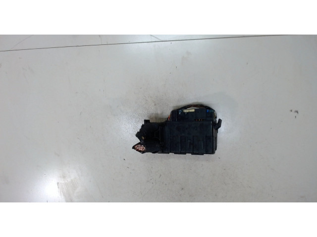 Блок предохранителей Nissan Pathfinder 2004-2014 24382EA000, 2438351E01 2.5