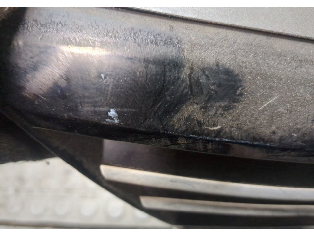 Решетка радиатора Volkswagen Jetta 6 2010-2015 5C6853653