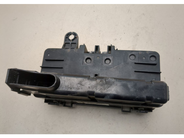 Блок предохранителей  Honda Pilot 2002-2008      38250-S9V-A32   