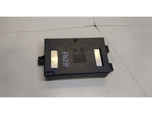 Блок комфорта Chevrolet Camaro 2018- 84960632