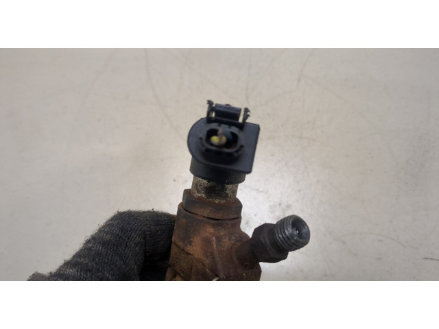 Форсунка топливная Volvo V70 2007-2013 36000315