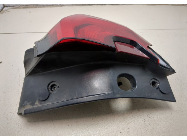 Задний фонарь 84379498